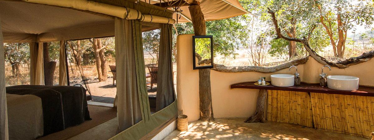 Tena Tena Camp by Robin Pope Safaris