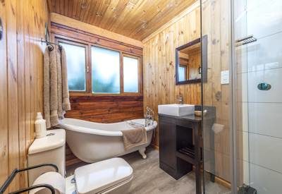 Plentiful en-suite bathrooms
