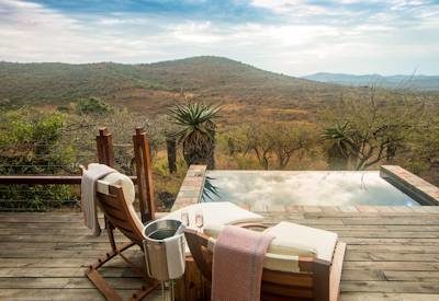 Rhino Ridge Safari Lodge